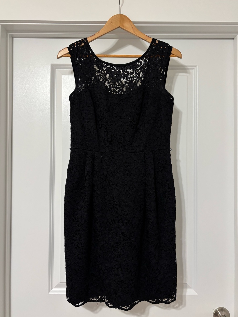 White House Black Market Black Floral Lace Fit & Flare Cocktail Dress Size 8